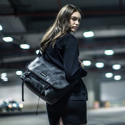 Bolsa de Mensajero Negro Comepack - Capacidad Extra Grande