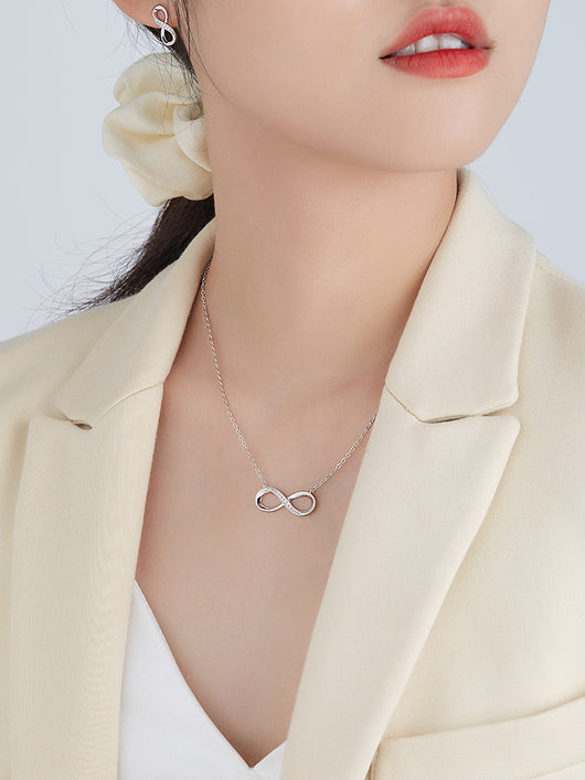 Collar de Plata Esterlina para Mujer con Diseño de 8 Caracteres - Image 11