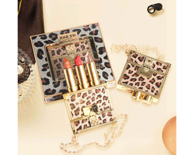 Set de Labial Mousse Estampado Leopardo con Espejo y Cadena