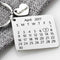 Llavero Calendario Personalizado para Parejas con Lettering Creativo