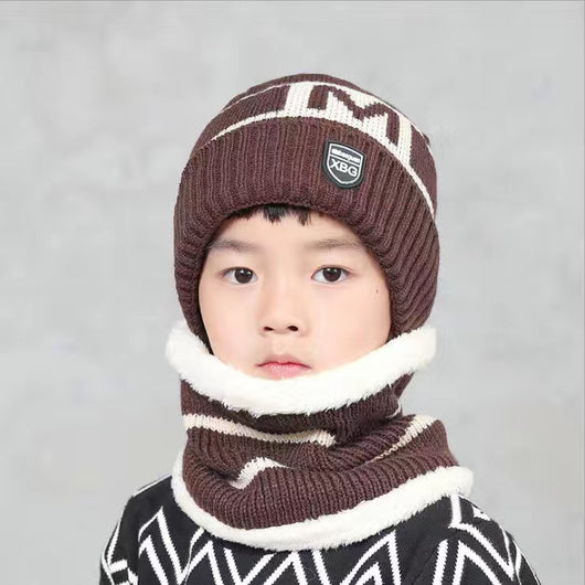 Conjunto de Gorro y Babero Tejido para Niños - Diseño Coreano Letras Abrigado Invierno - Image 11