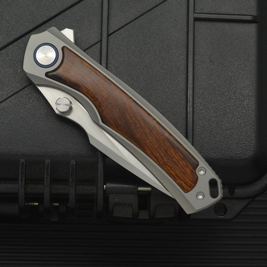 Cuchillo de Supervivencia Plegable Warhawk Acero Titanio para Camping y Outdoor - Image 9