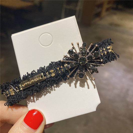 Pasador para Cabello con Diamantes Checos y Respaldo de Lana - Image 5