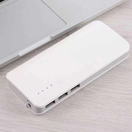 Batería Externa de Gran Capacidad con Linterna LED para Celulares