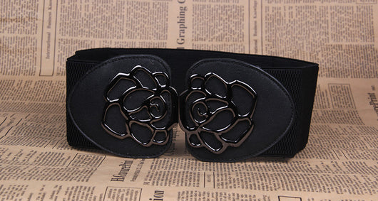 Red elastic women's belt featuring a prominent black alloy rose-shaped double buckle, suitable for various outfits. - Image 10