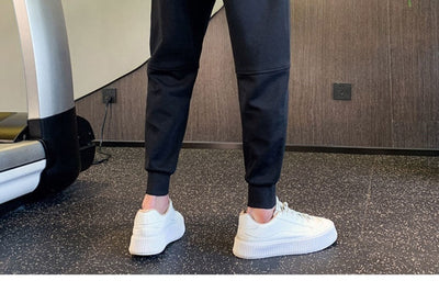 Pantalones Deportivos Versátiles para Hombre en Colores Sólidos - Image 10