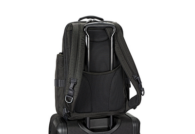 Mochila Funcional de Nylon para Hombre - Diseño Minimalista y Resistente - Image 10