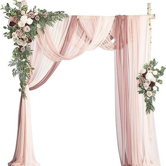 Arco de Bodas con Decoraciones Florales Colgantes - Image 7