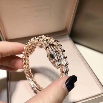 Conjunto de Pulsera y Anillo con Diamantes Micro Incrustados en Oro Laminado - Image 3