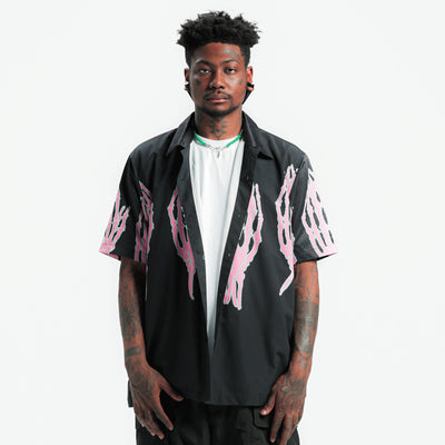 Camisa Suelta con Estampado Calavera y Mano Fantasmal - Image 19