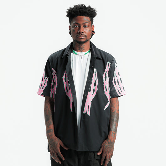Camisa Suelta con Estampado Calavera y Mano Fantasmal - Image 19