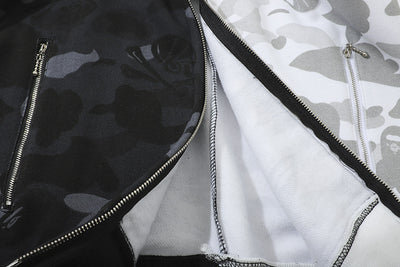 Sudadera de Polar con Estampado Calavera Camuflaje Blanco y Negro - Image 6