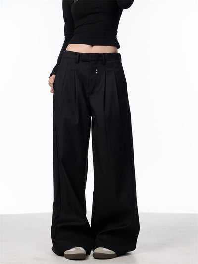 Pantalón Casual Holgado con Pliegues Dobles y Remaches - Image 4