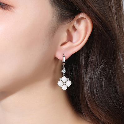 Aretes Largos con Perlas y Cristales Brillantes - Image 4