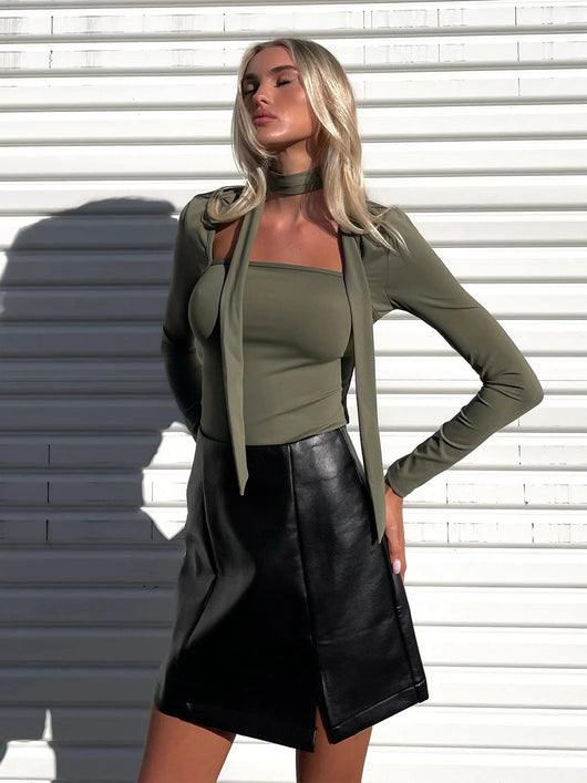 Blusa Cuello Cuadrado con Lazo Ajustada - Estilo Europeo Sofisticado para Otoño e Invierno - Image 9