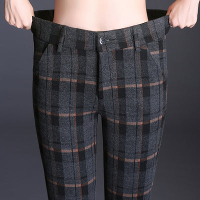 Pantalones Acampanados de Lana a Cuadros para Mujer - Image 5