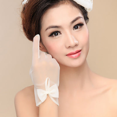Vestido de Novia Estilo Coreano con Guantes de Encaje Cortos
