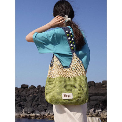 Bolsa Tejida Artesanal con Cuentas de Madera - Diseño Bicolor para Hombro - Image 12