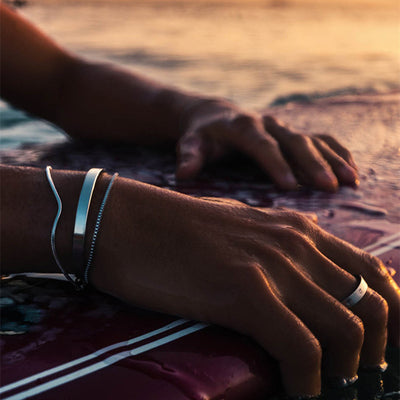 Pulsera de Plata Esterlina con Diseño de Hueso de Serpiente para Hombre
