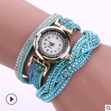 Reloj de moda para mujer con correa PU y detalles de diamantes retorcidos - Image 12