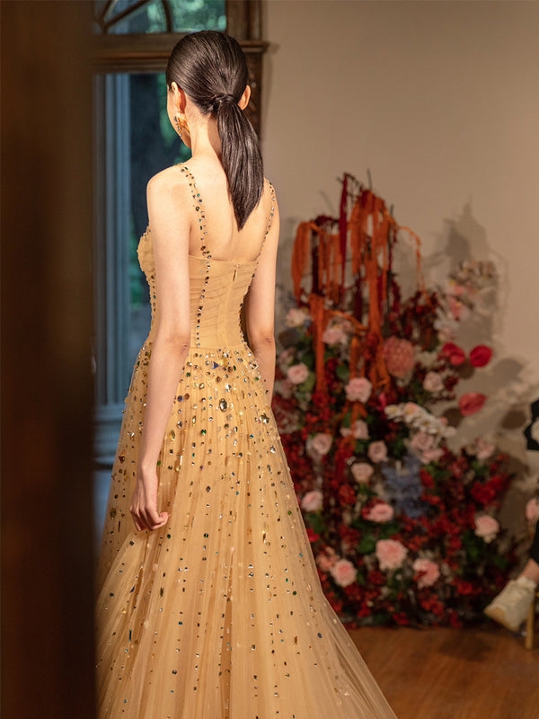 Vestido de Novia Artesanal con Cuentas Decorativas