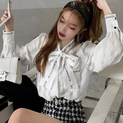 Blusa de Encaje Hueco Manga Larga Blanca - Temperamento Elegante para Mujer