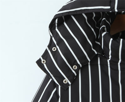 Abrigo de Algodón Negro con Rayas y Capucha para Mujer - Image 15