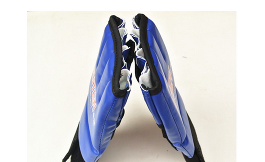 Guantes de Boxeo con Dedos Punzantes de Cuero Transpirable - Image 4