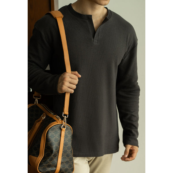 Camiseta Básica Cuello V Manga Larga para Hombre - Image 8