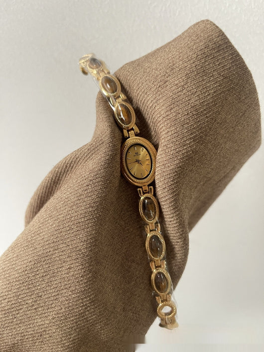 Reloj de Pulsera Jade Ovalado con Esfera Pequeña para Mujer - Image 9