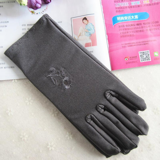 Guantes Finos Elásticos con Bordado Etiqueta - Image 7