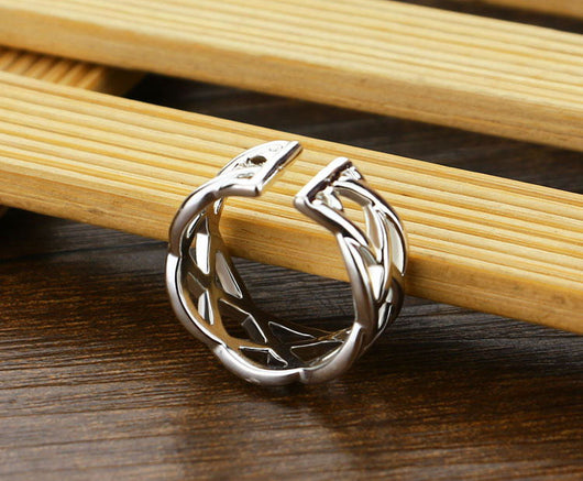 Anillo Trenzado Plateado con Tejido Entrelazado - Image 4