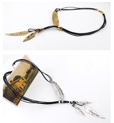 Collar Pendiente Multicapa con Borlas de Plumas y Hojas en Cuerda Negra - 3 Colores - Image 6