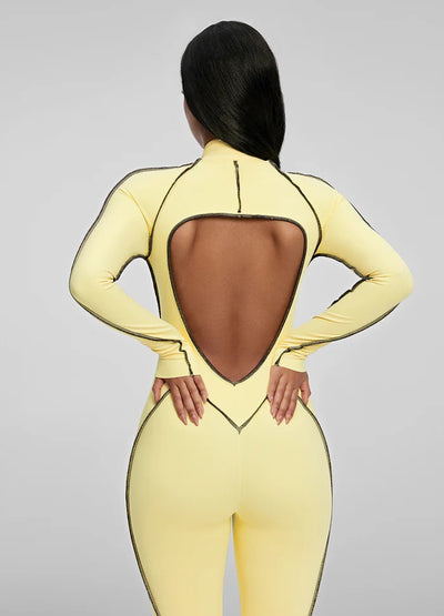 Traje de Yoga Deportivo Entallado con Diseño Asimétrico y Soporte de Pecho - Image 20