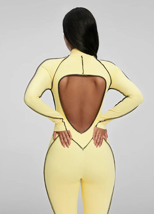 Traje de Yoga Deportivo Entallado con Diseño Asimétrico y Soporte de Pecho - Image 20