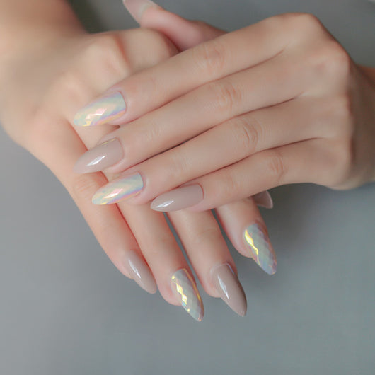 Set de 24 Uñas Postizas Trendy - Diseños Modernos y Versátiles - Image 9