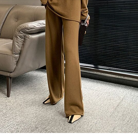 Conjunto de Punto: Suéter Tejido y Pantalón Ancho - Image 12