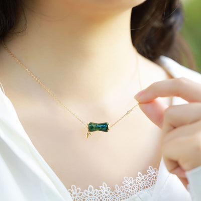 Collar de Piedra Musgo Verde y Bambú Natural