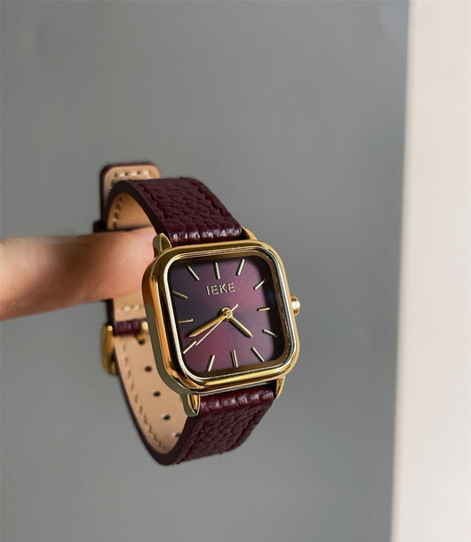 Reloj Vintage Rojo para Mujer - Diseño Clásico Año Nuevo - Image 8