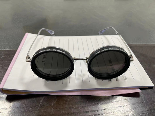 Gafas de Sol Artesanales con Diseño Creativo - Image 12