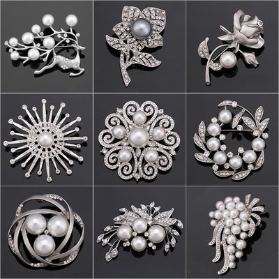 Broche de Perlas y Cristales Brillantes