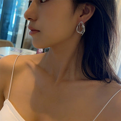 Aretes Metálicos de Diseño Irregular Europeo Americano - Image 4