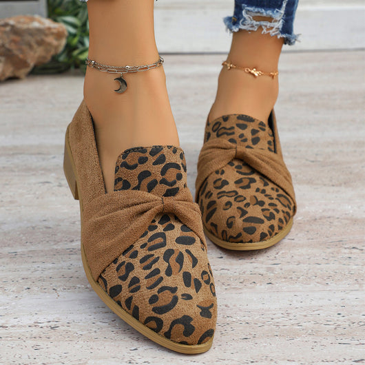 Zapatos de Tacón Grueso para Mujer con Cadena Metálica y Punta Redonda - Image 2
