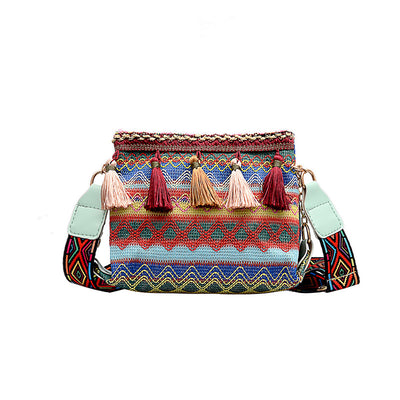 Bolso Crossbody Étnico con Flecos y Tiras Anchas - Image 7