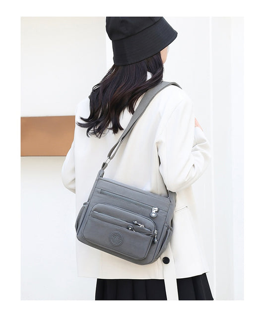 Bolsa Crossbody de Nylon Ligera con Gran Capacidad - Image 27