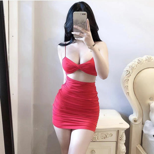 Falda Roja Escotada Estilo Hot Girl