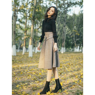 Conjunto Retro de Falda y Suéter de Lana para Mujer - Image 3