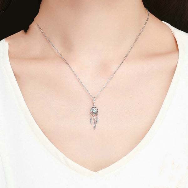 Dije Pluma Plata 925 - Accesorio Elegante y Versátil