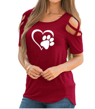 Playera Cuello Redondo con Estampado de Corazones - Image 13