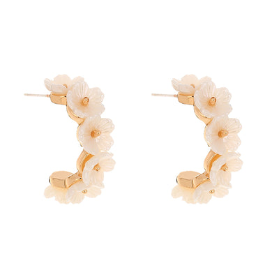 Aretes de Flores Resina Blanca - Diseño Elegante Tipo C - Image 6